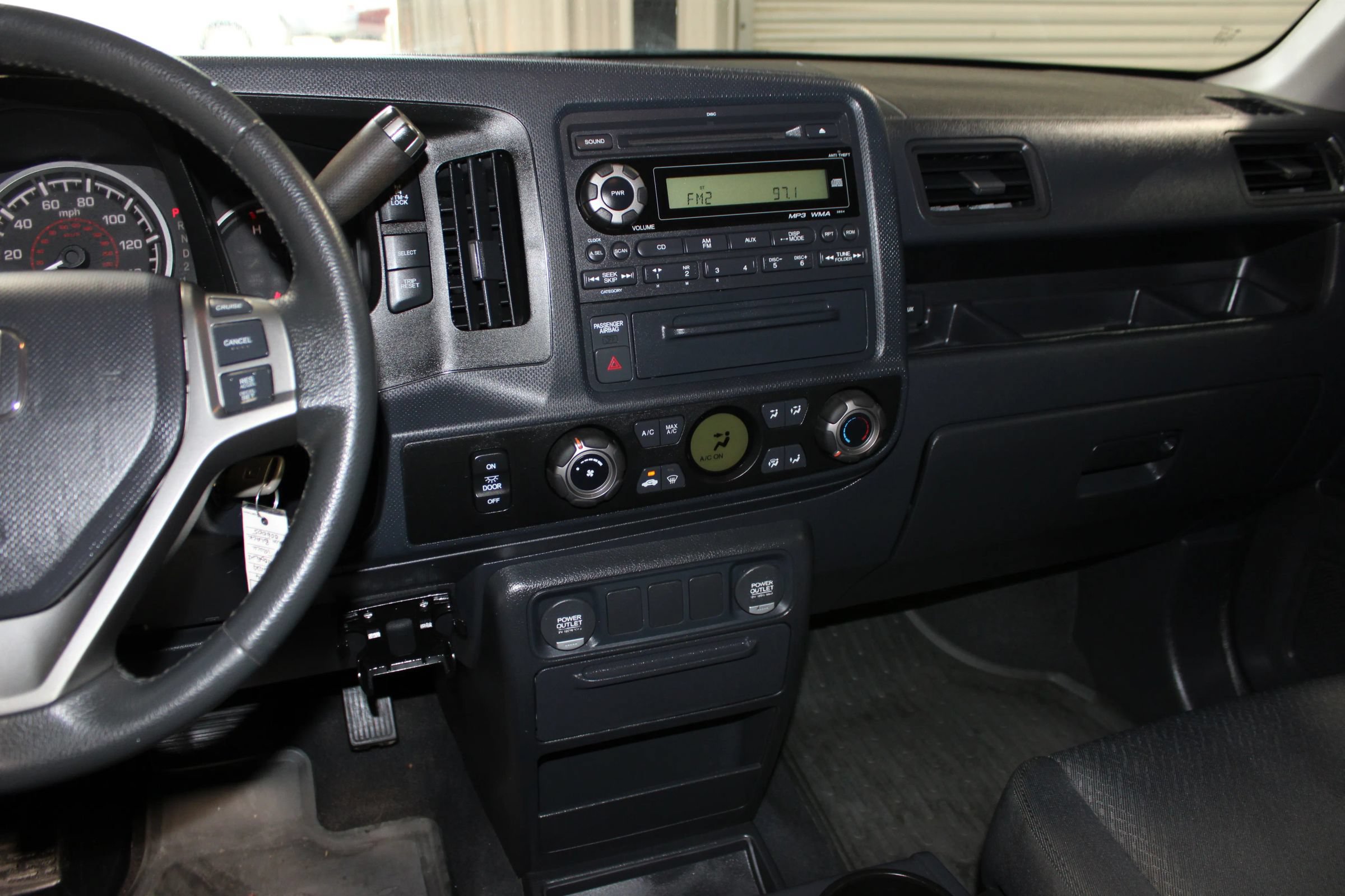 Used 2014 Honda Ridgeline Sport image 15