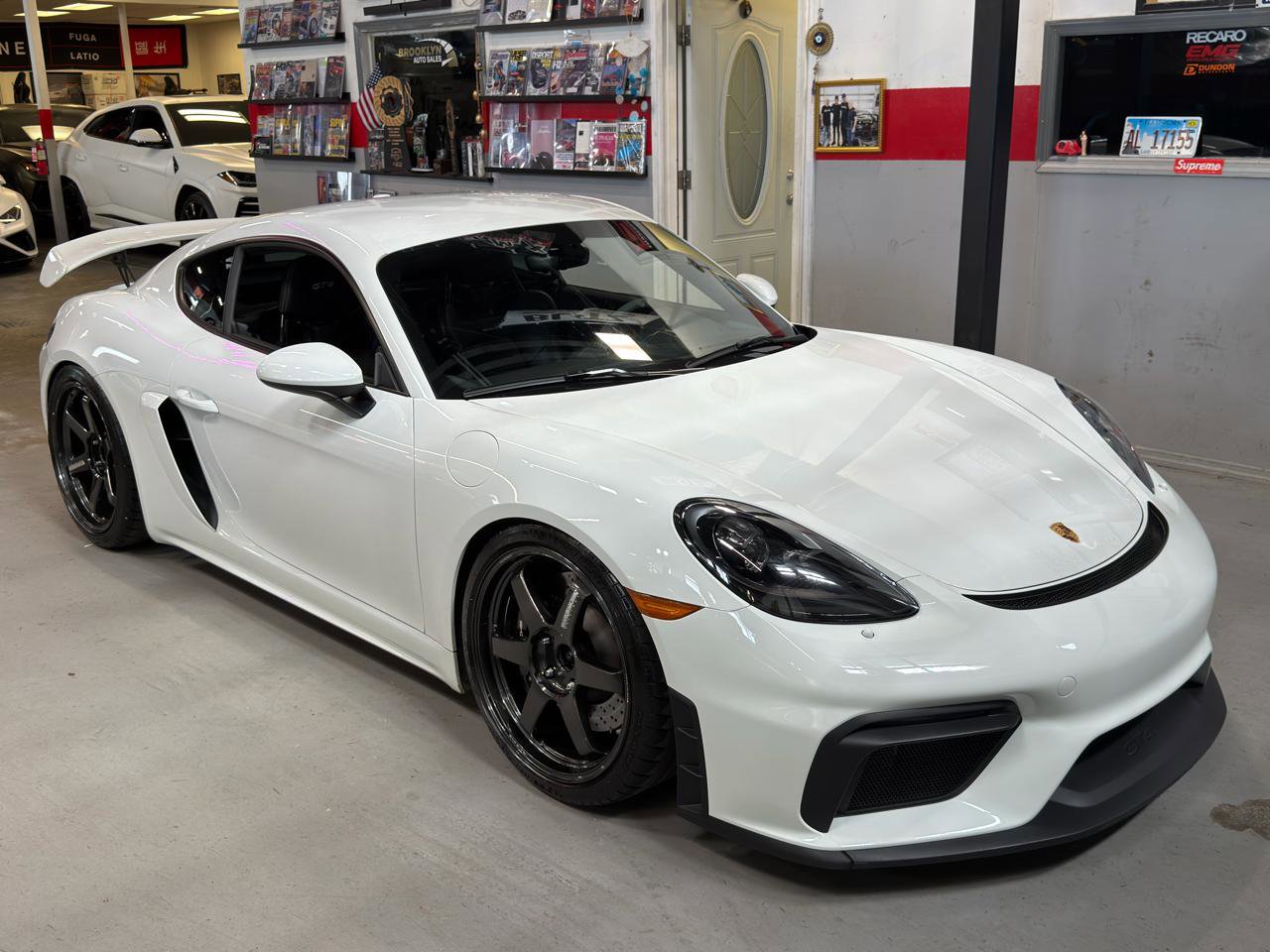 Used 2021 Porsche 718 Cayman GT4 image 3