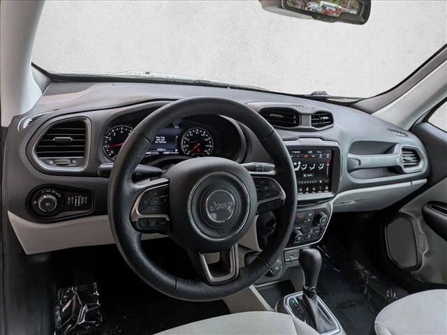 Used 2022 Jeep Renegade Latitude w/ Convenience Group image 10