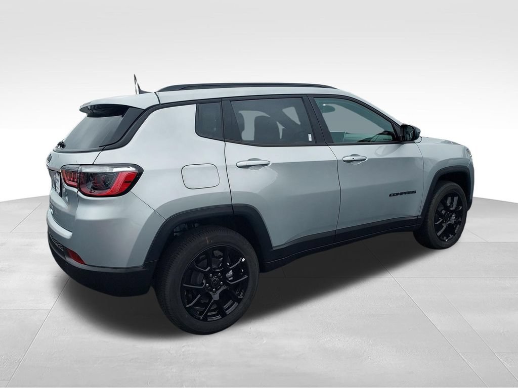 New 2026 Jeep Compass Latitude AWD/4WD image 5