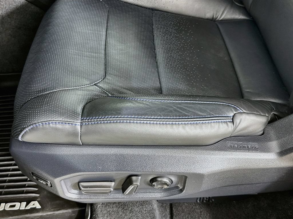 Certified 2025 Toyota Sequoia Platinum AWD/4WD image 22