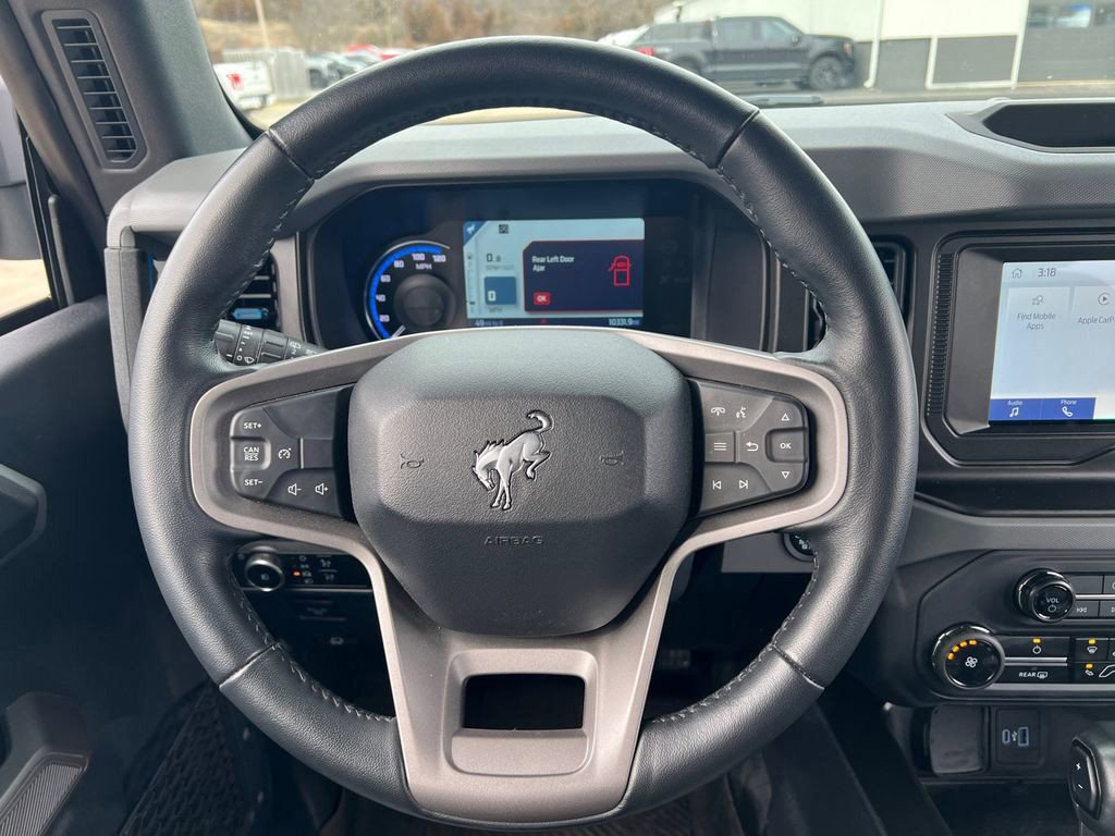 Used 2023 Ford Bronco Black Diamond image 10