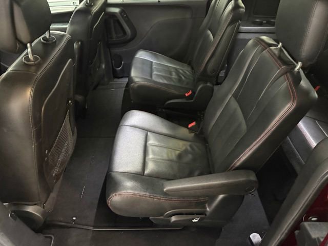 Used 2019 Dodge Grand Caravan GT image 32