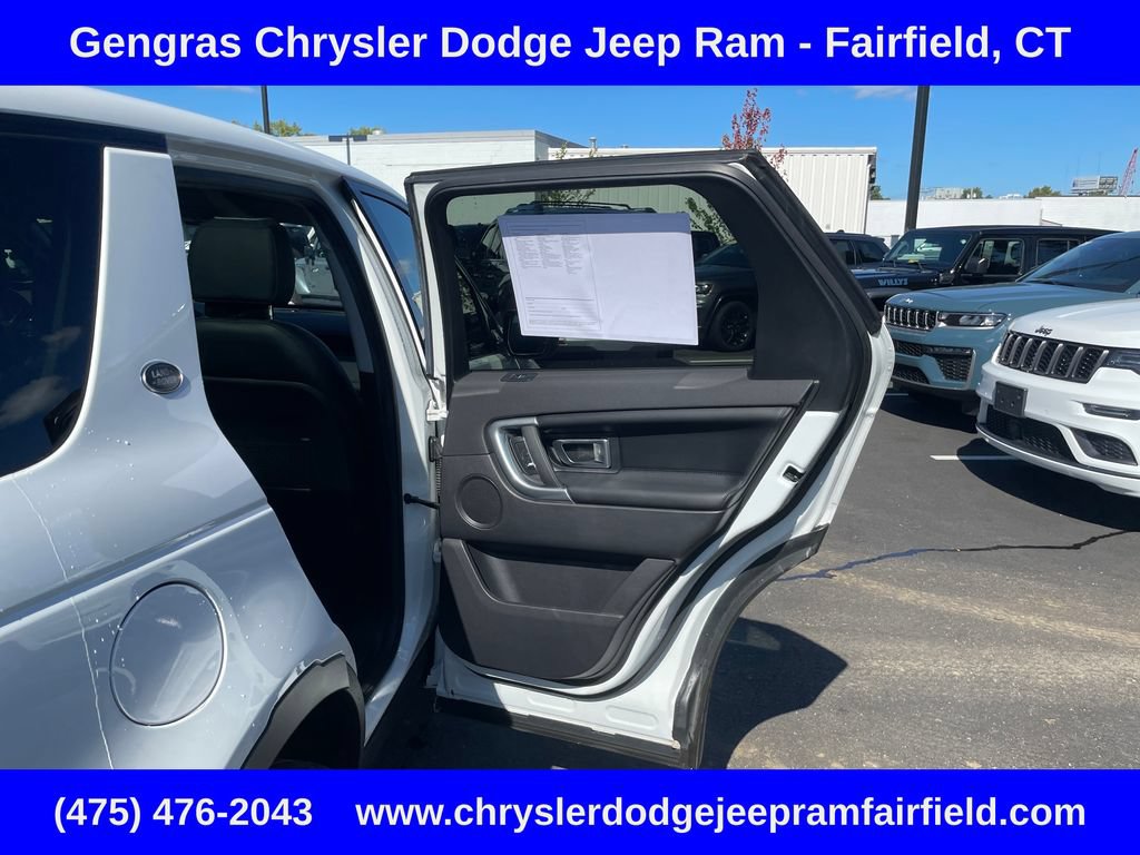 Used 2019 Land Rover Discovery Sport HSE AWD/4WD image 26