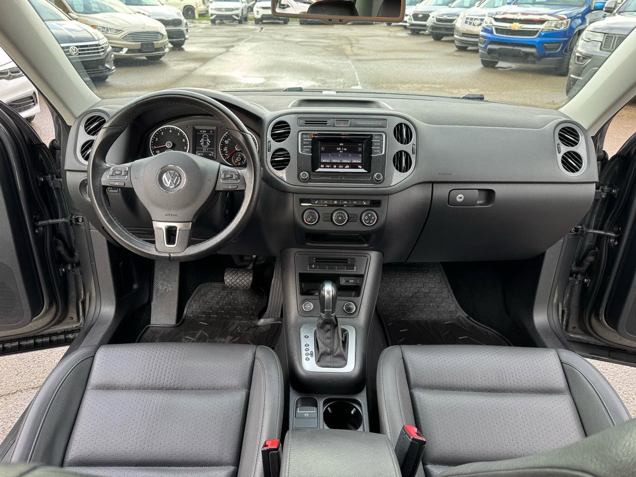 Used 2016 Volkswagen Tiguan S image 23