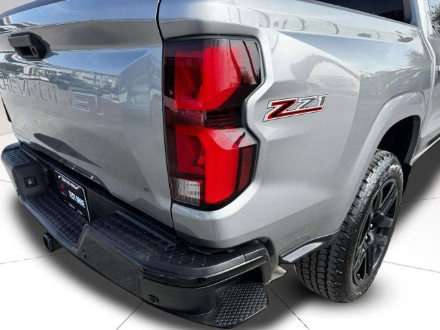 Used 2025 Chevrolet Colorado Z71 w/ Z71 Convenience Package 2 image 17