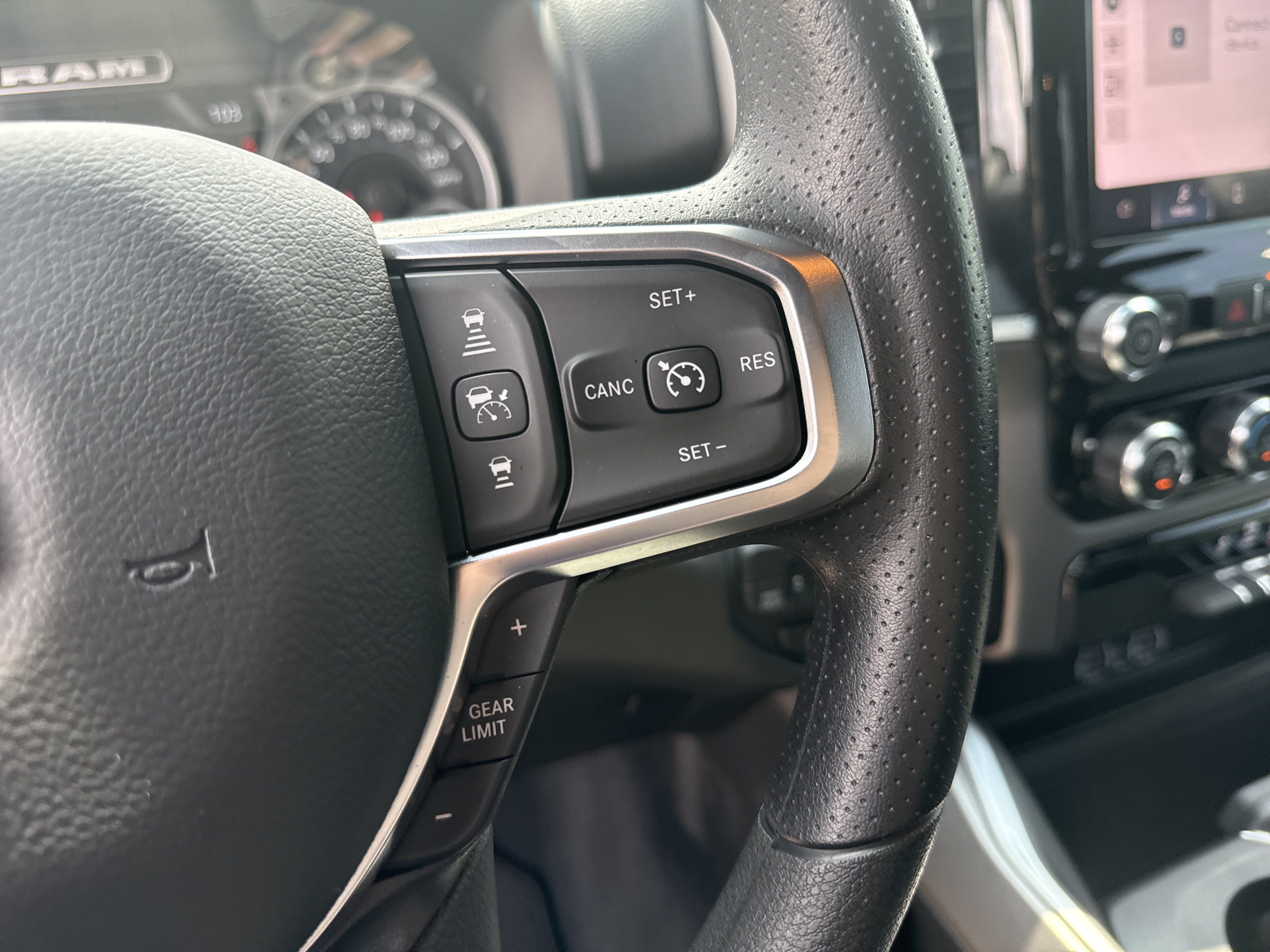 New 2026 RAM 1500 Express AWD/4WD image 3