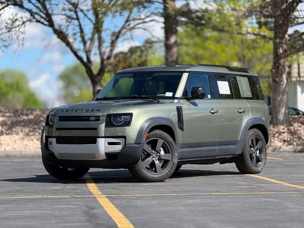 Used 2023 Land Rover Defender 110 SE AWD/4WD image 1
