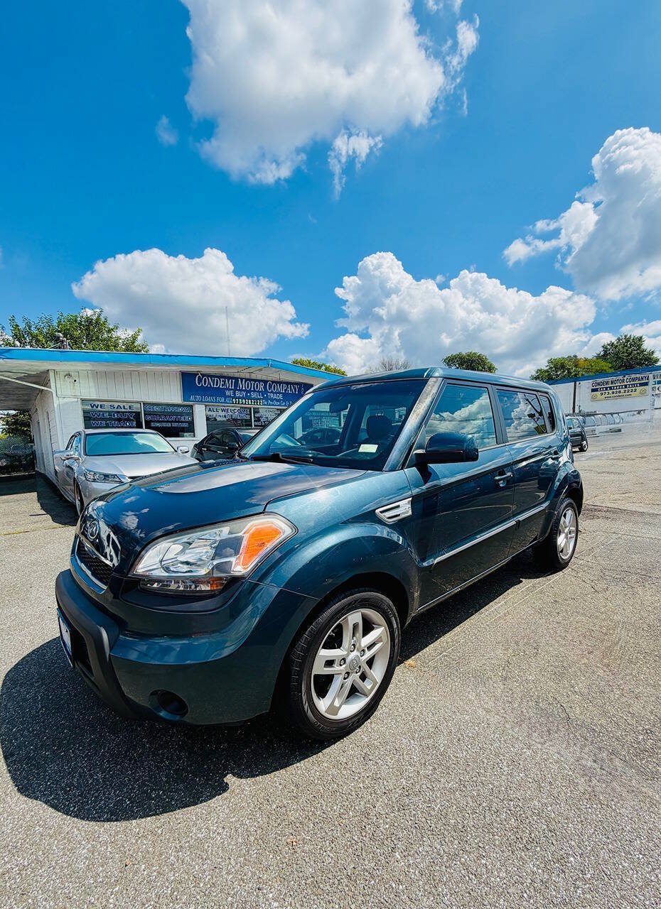 Used 2011 Kia Soul + w/ Audio Pkg FWD image 5