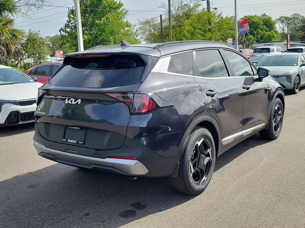New 2026 Kia Sportage EX FWD image 6