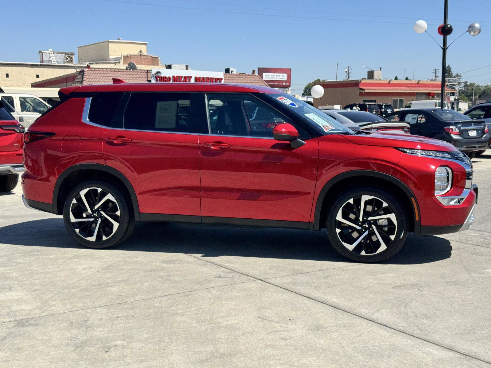 Used 2024 Mitsubishi Outlander SE image 7