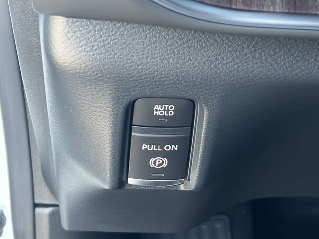 New 2026 Nissan Armada SL w/ Captain's Chari Seat Package image 13
