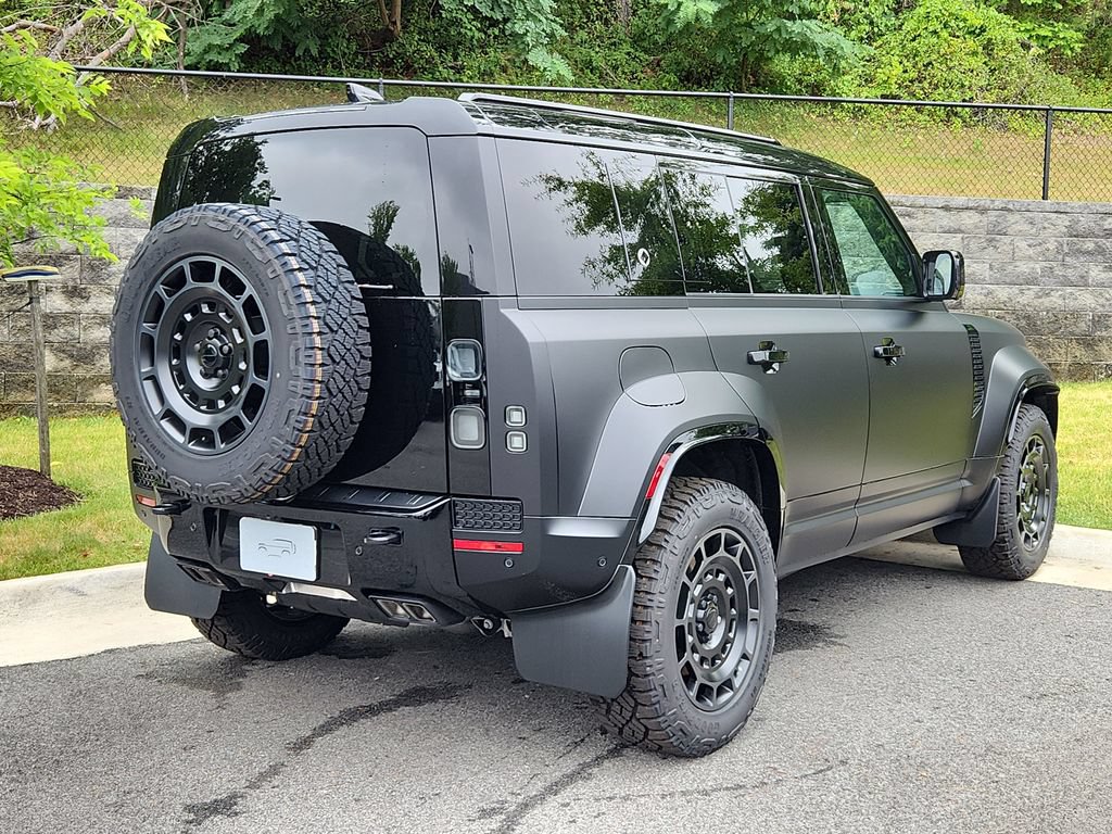 New 2026 Land Rover Defender 110 OCTA AWD/4WD image 2