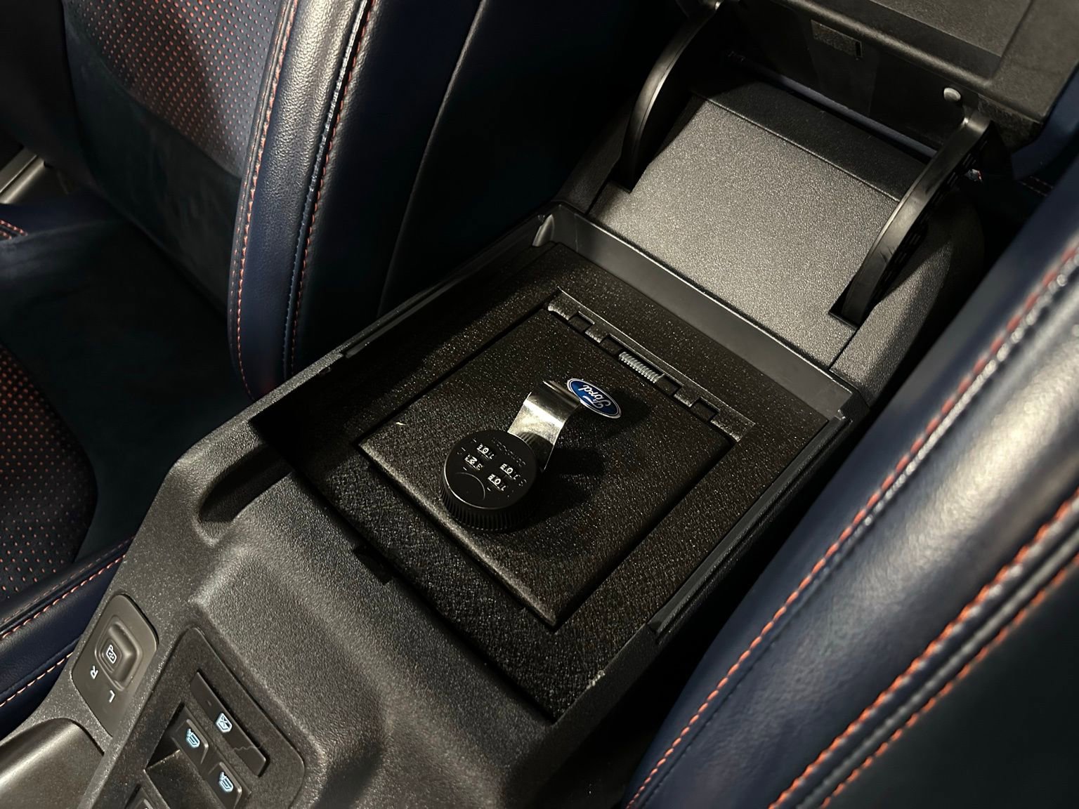 Used 2022 Ford Bronco Raptor AWD/4WD image 36