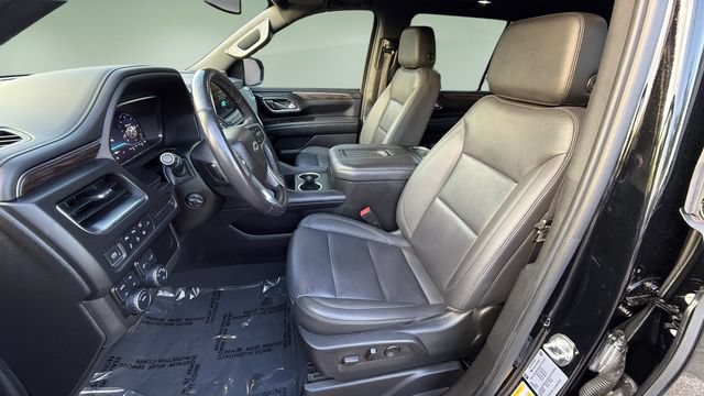 Used 2022 Chevrolet Suburban Z71 w/ Luxury Package AWD/4WD image 18