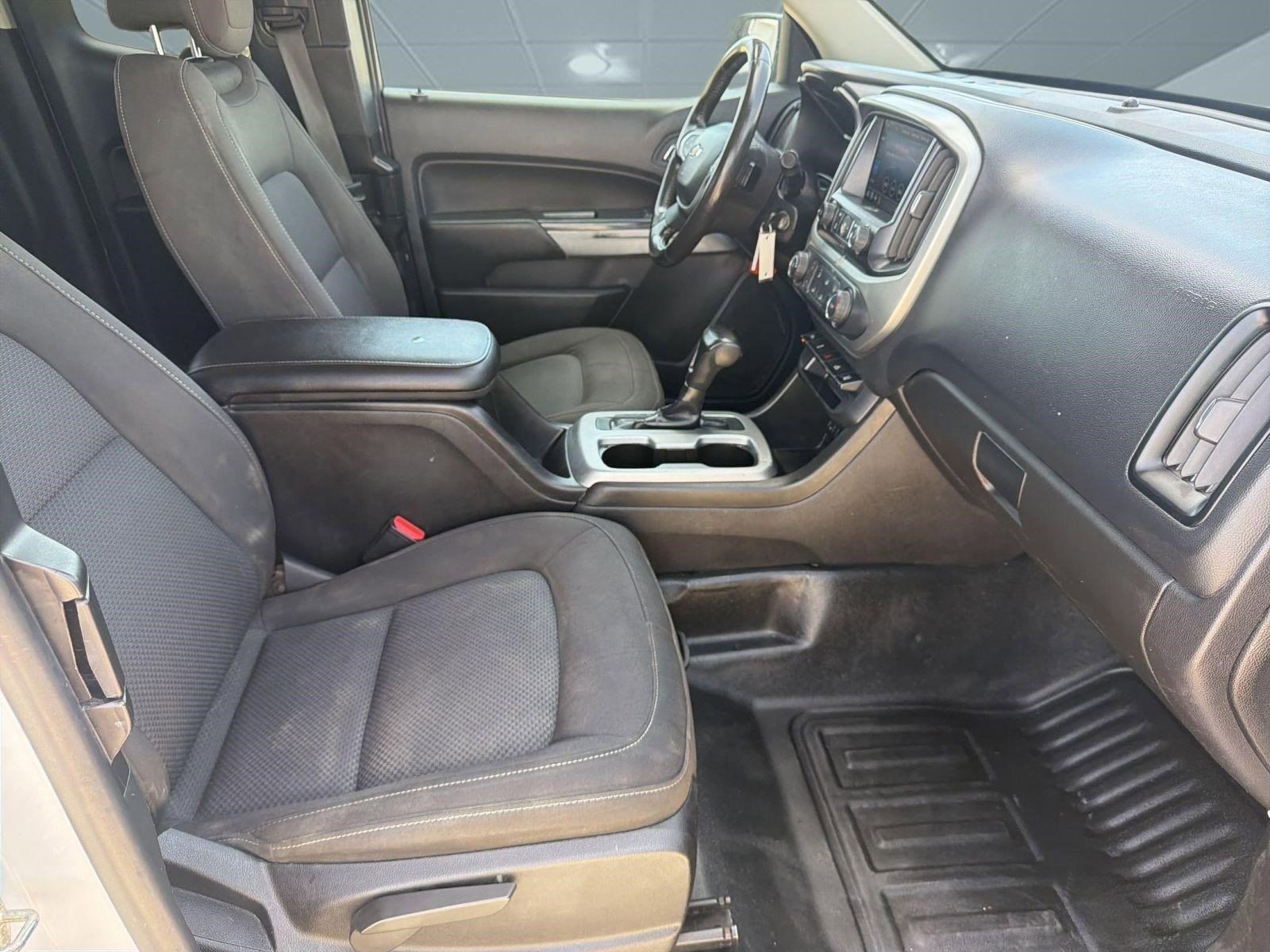Used 2021 Chevrolet Colorado LT w/ Fleet Safety Package RWD image 27