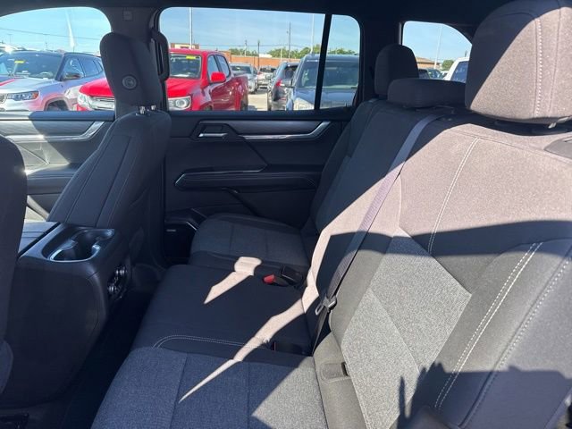 Used 2025 GMC Acadia Elevation FWD image 26