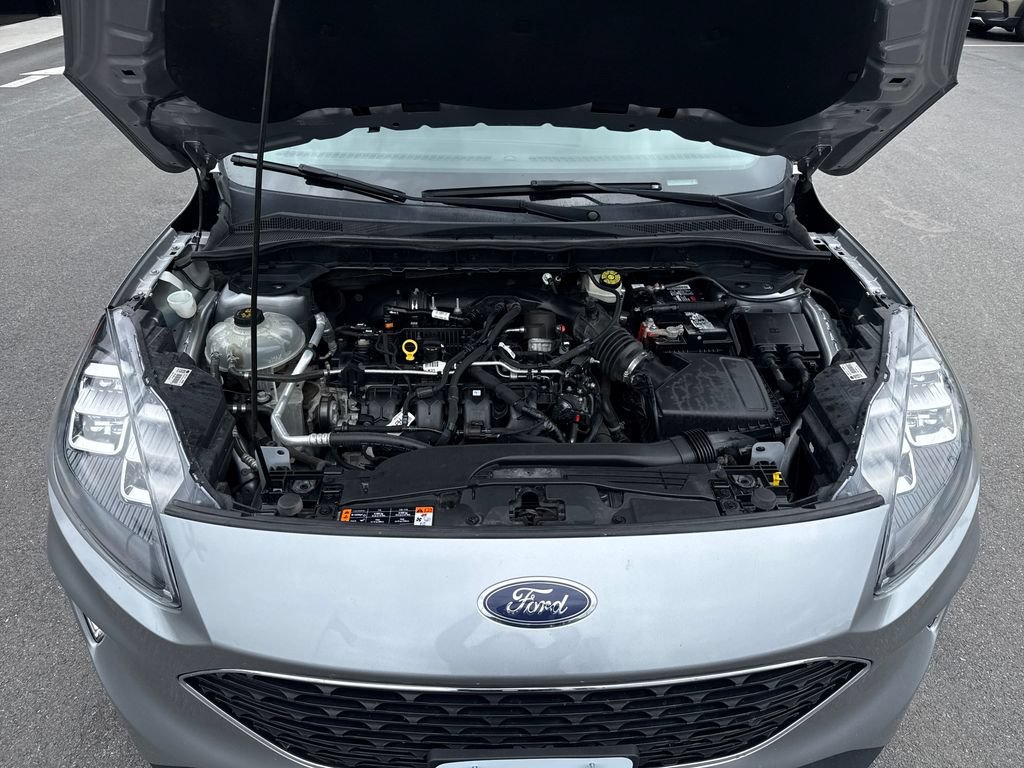 Used 2022 Ford Escape Titanium AWD/4WD image 25