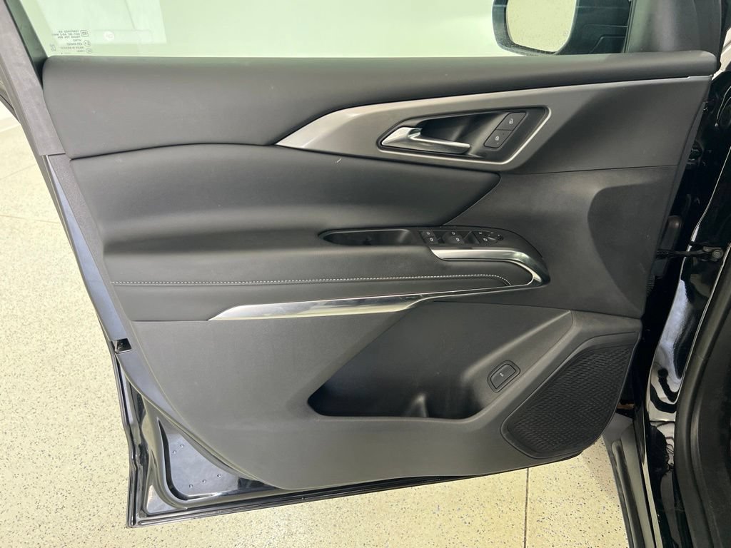 Used 2024 Chevrolet Traverse LS FWD image 20