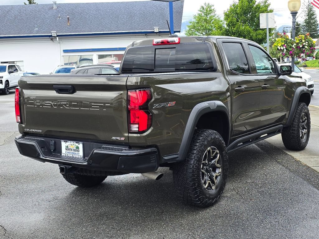 Used 2024 Chevrolet Colorado ZR2 AWD/4WD image 5