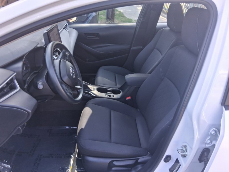 Used 2023 Toyota Corolla LE w/ LE Convenience Package FWD image 8