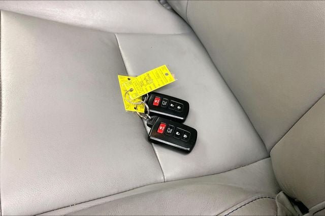 Used 2015 Toyota Highlander XLE AWD/4WD image 14