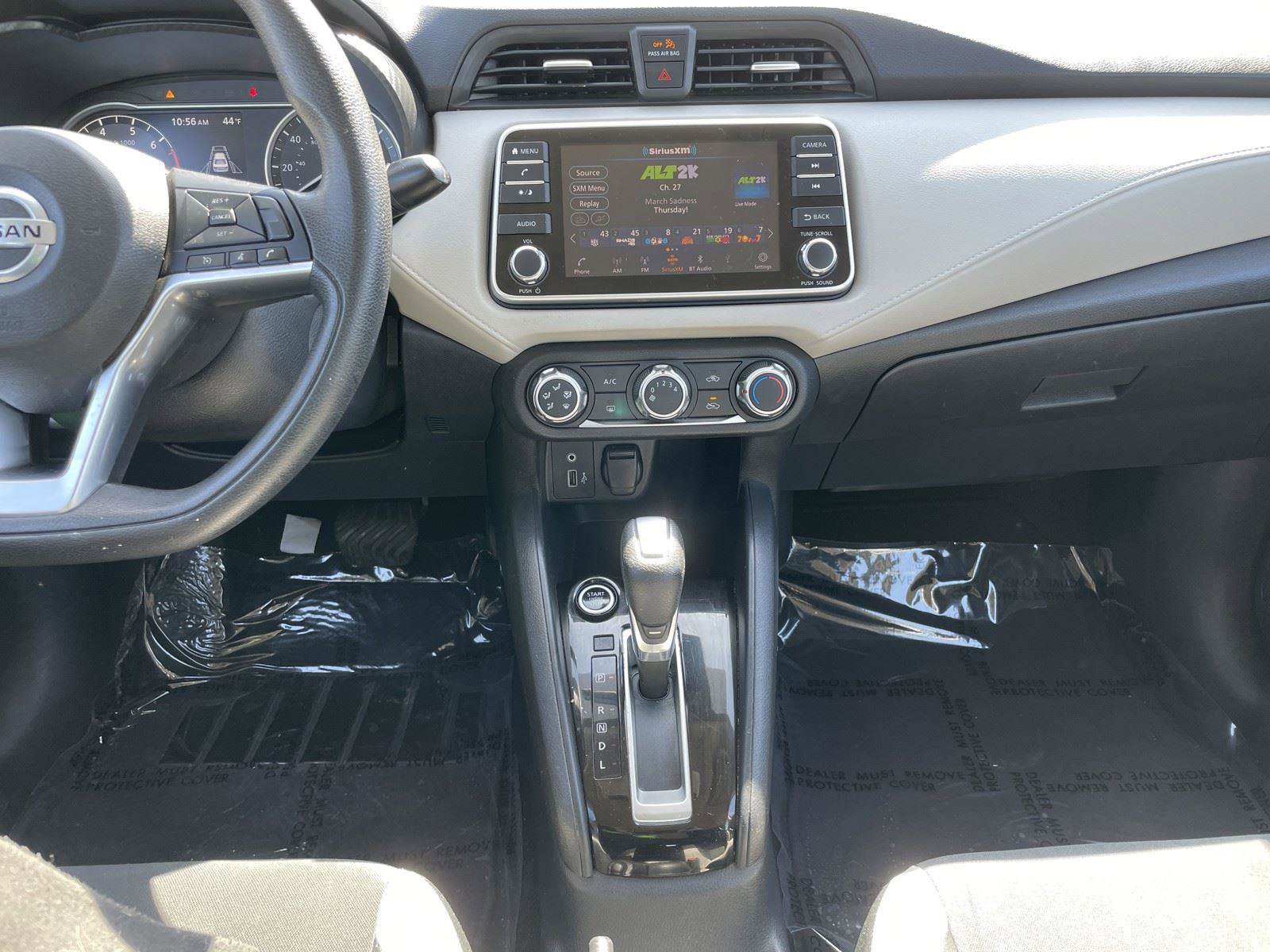 Used 2021 Nissan Versa SV FWD image 20