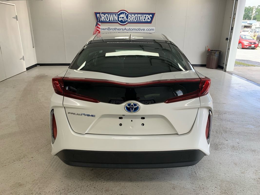 Used 2018 Toyota Prius Prime Plus image 5