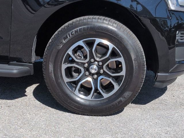 Used 2024 Ford Expedition XLT image 11