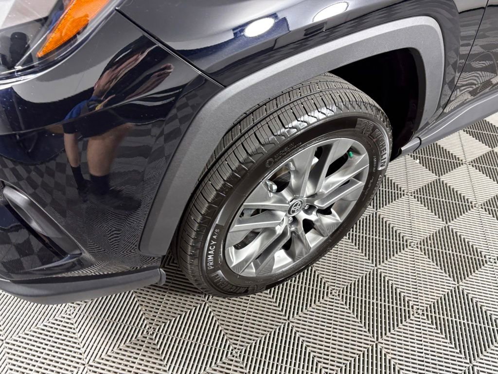 Used 2025 Toyota RAV4 XLE Premium w/ Weather Package AWD/4WD image 10