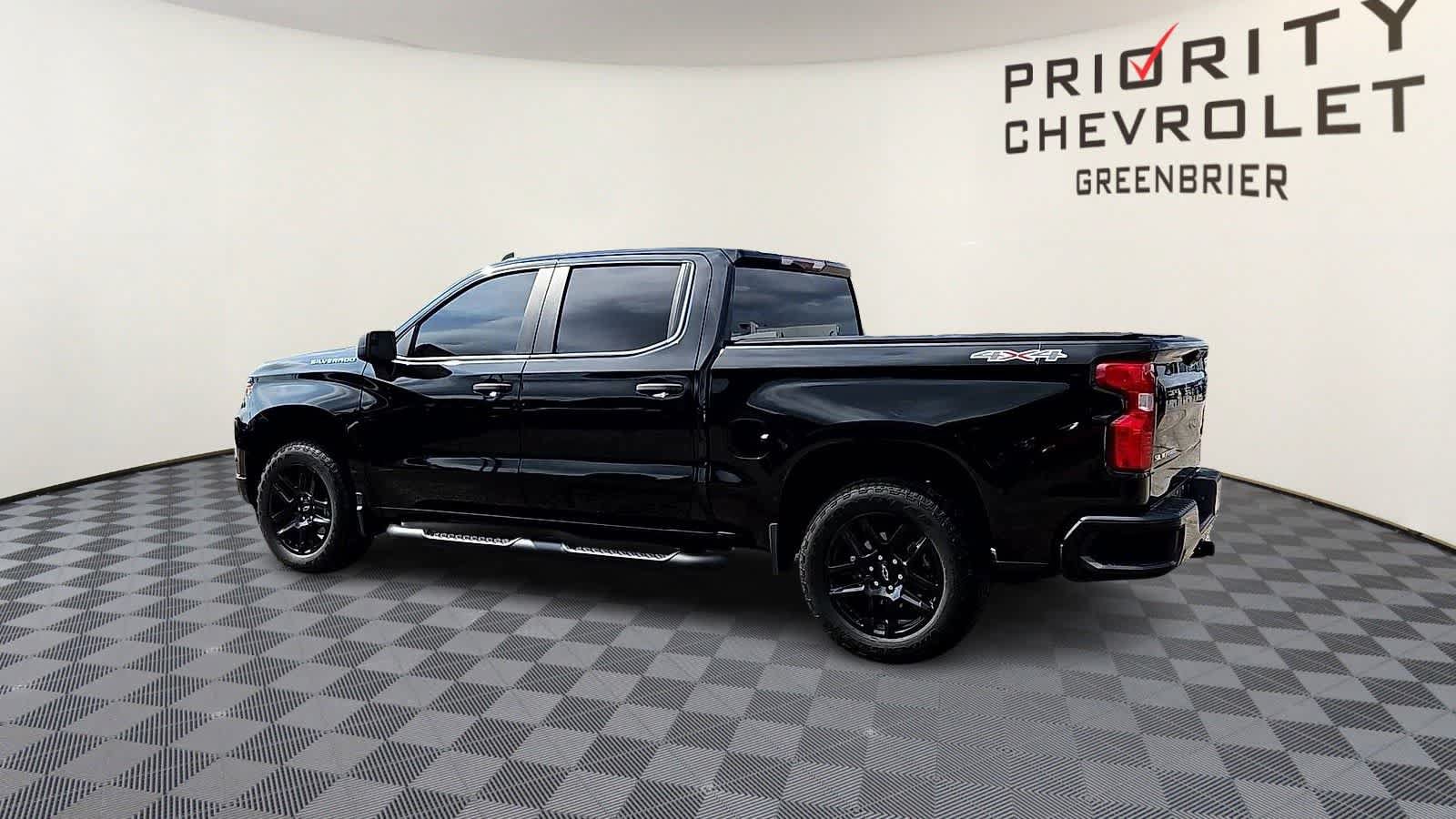 Used 2023 Chevrolet Silverado 1500 Custom AWD/4WD image 6