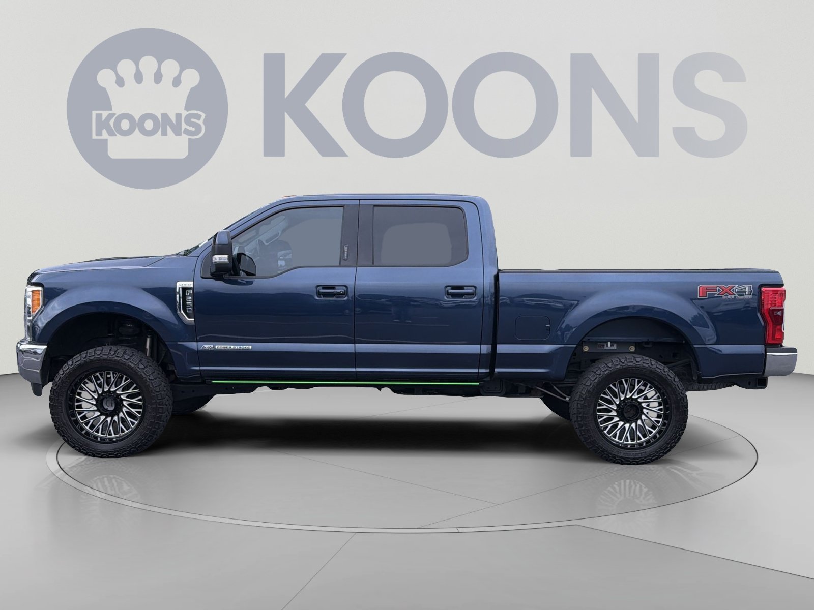 Used 2017 Ford F250 Lariat w/ Lariat Ultimate Package AWD/4WD image 2