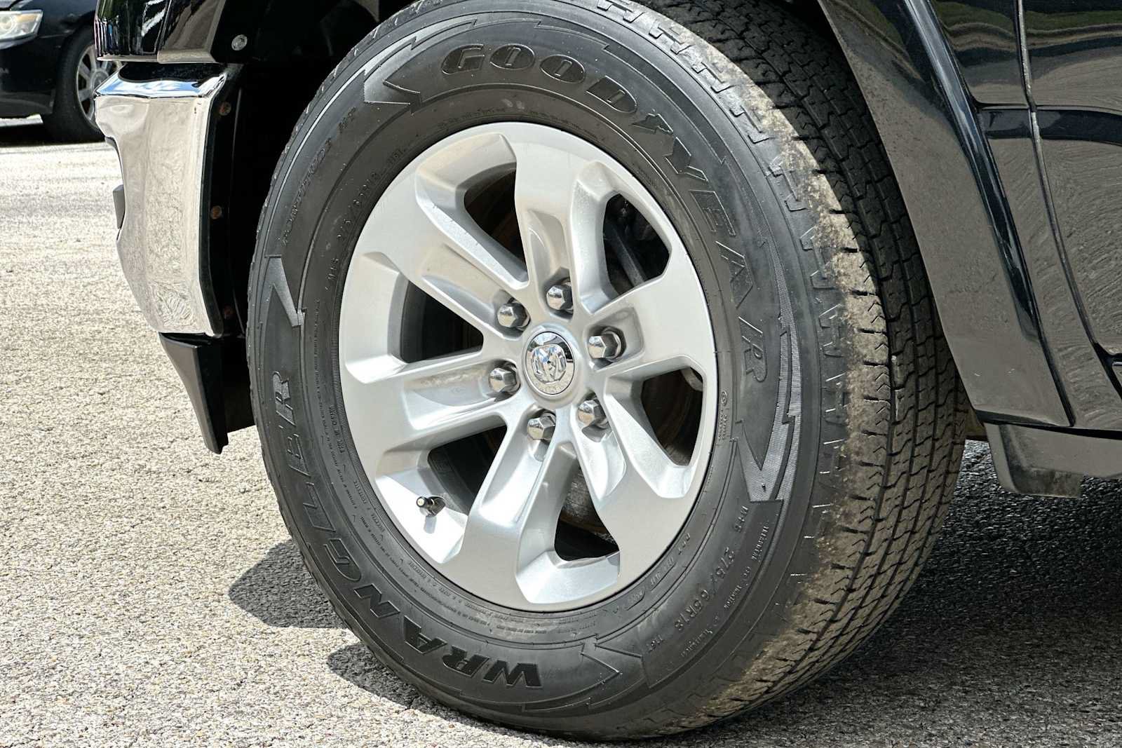 Used 2019 RAM 1500 Laramie w/ Trailer Tow Group AWD/4WD image 11