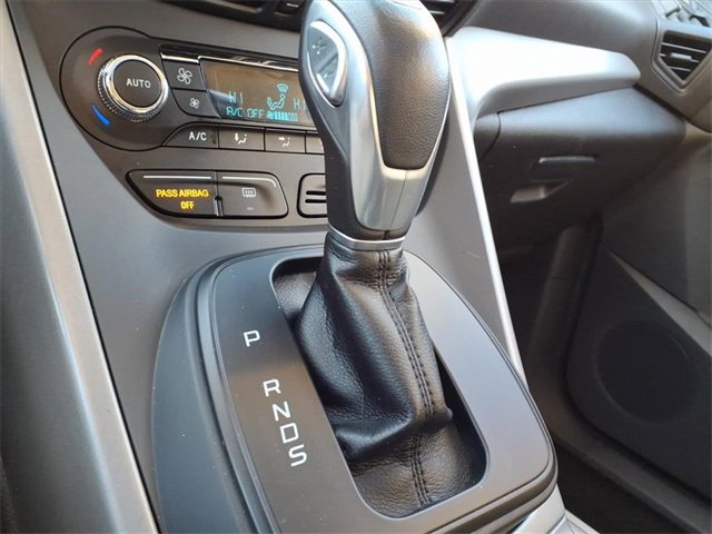 Used 2015 Ford Escape SE w/ Equipment Group 201A image 22