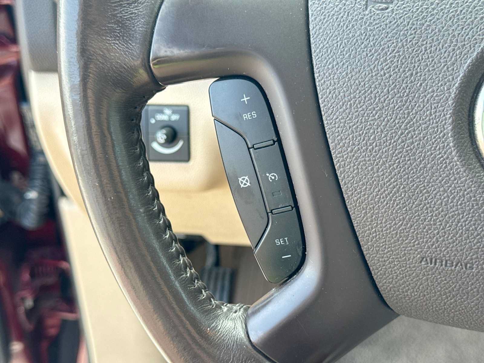 Used 2011 Buick Enclave CXL FWD image 24