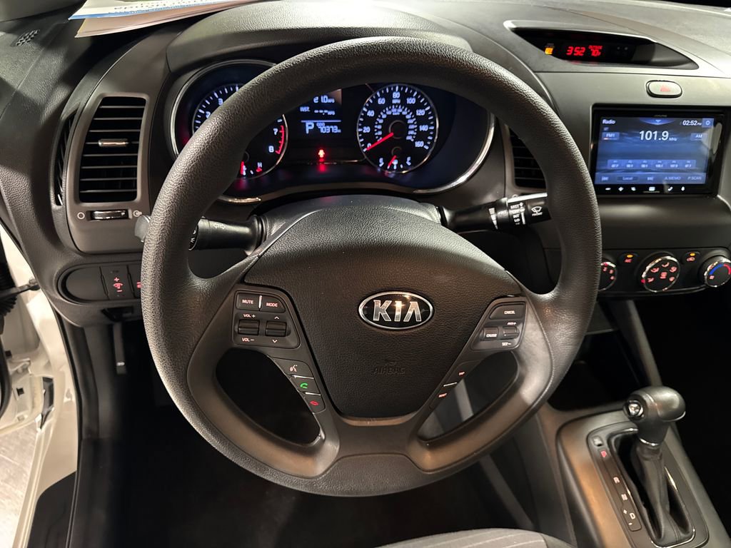 Used 2016 Kia Forte LX w/ LX Popular Plus Package FWD image 18