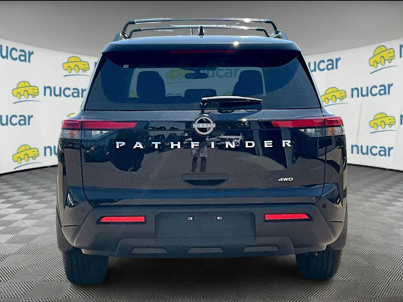 New 2025 Nissan Pathfinder SV image 5