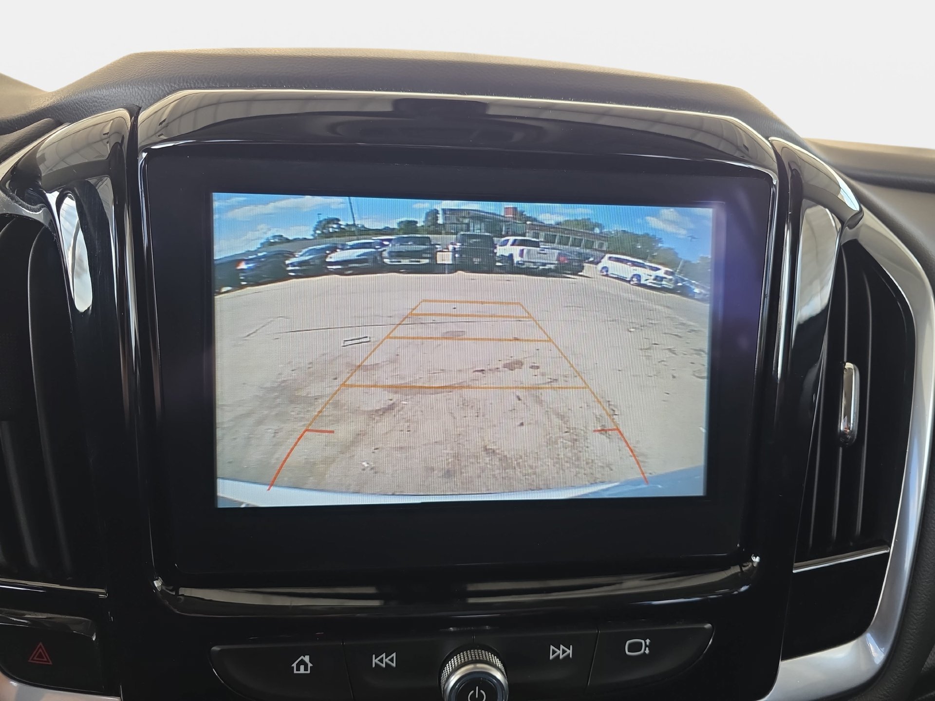 Used 2019 Chevrolet Traverse LT AWD/4WD image 23