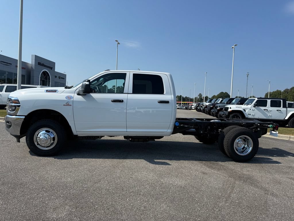 New 2027 RAM 3500 Tradesman w/ Chrome Appearance Group A AWD/4WD image 2