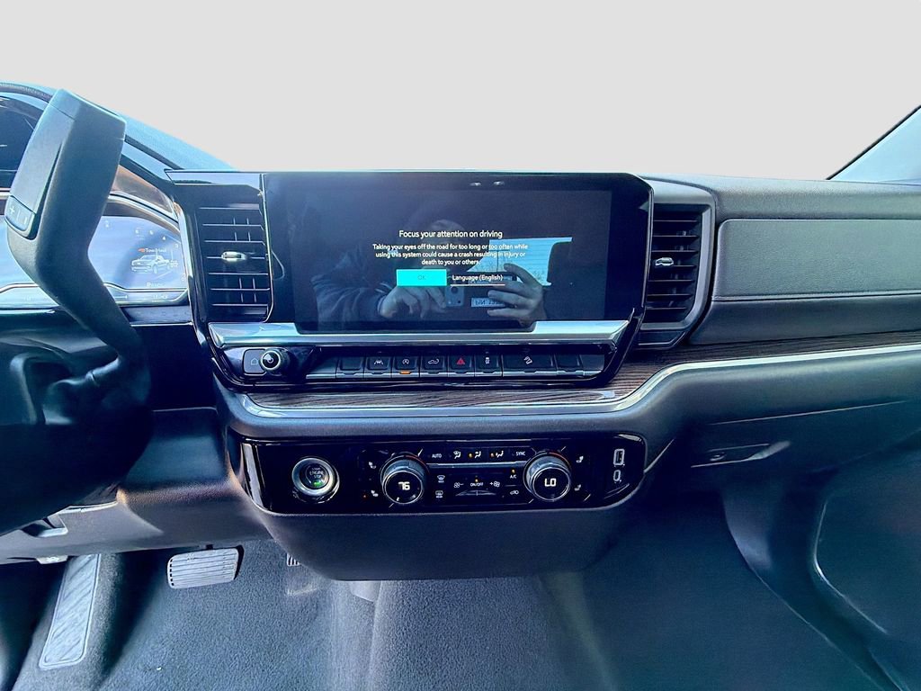 Used 2024 Chevrolet Silverado 1500 RST w/ Z71 Off-Road Package image 28