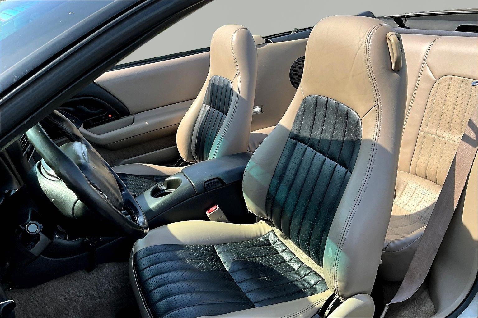 Used 2002 Chevrolet Camaro Z28 w/ Sport Appearance Pkg RWD image 19