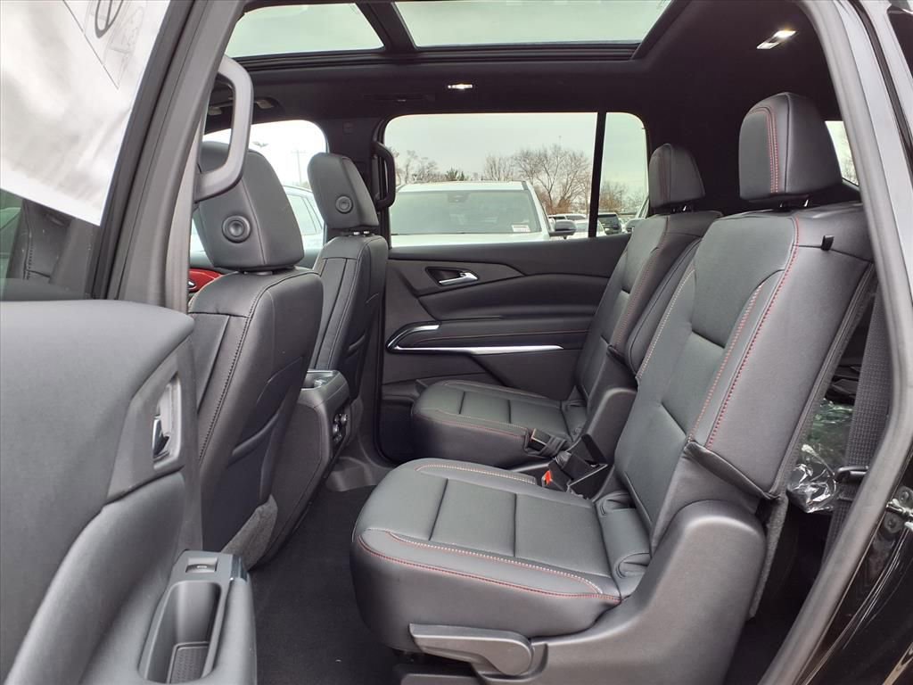 New 2026 Chevrolet Traverse Z71 w/ Driver Confidence Package image 9