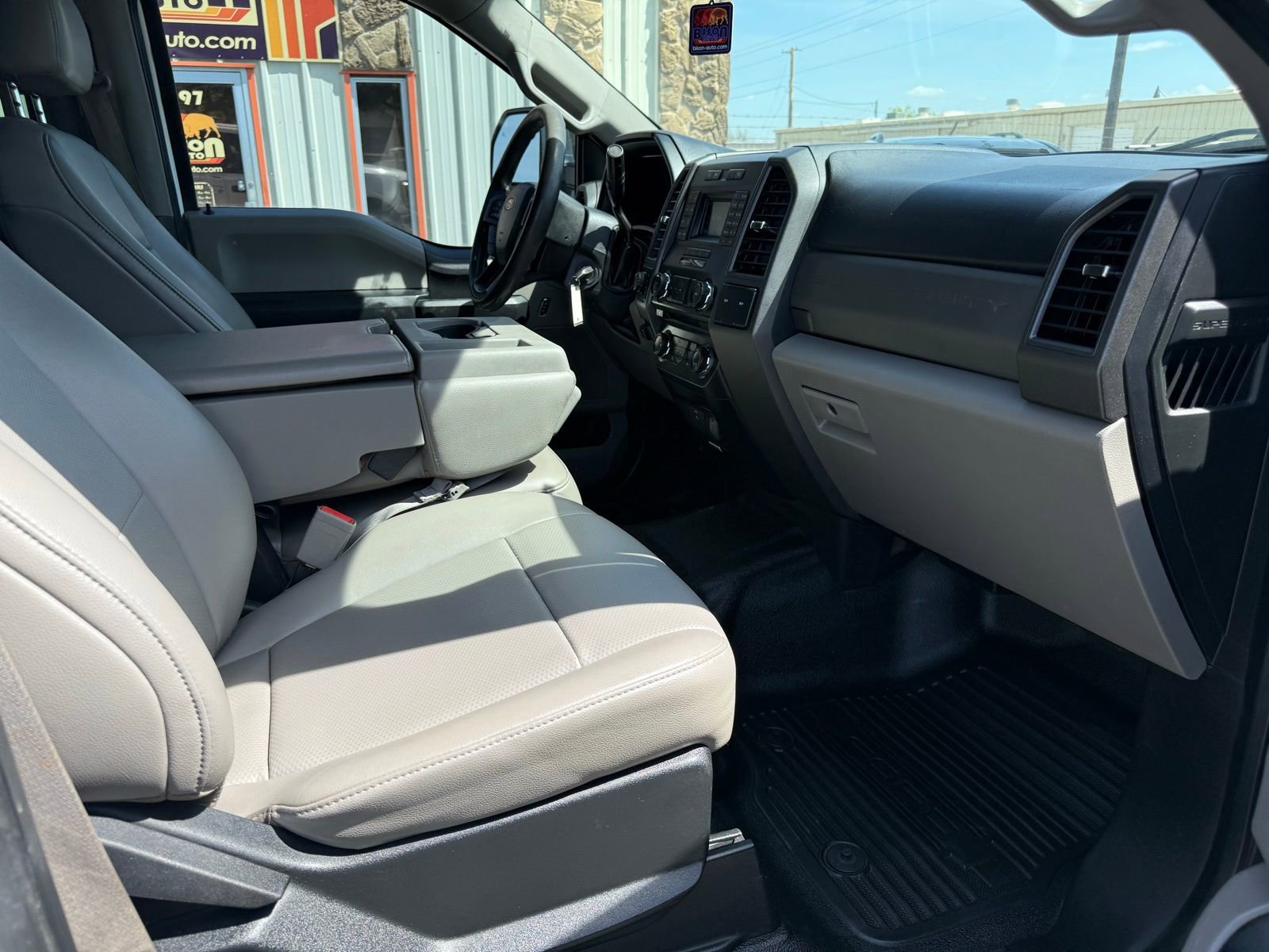 Used 2018 Ford F250 XL w/ Power Equipment Group image 14