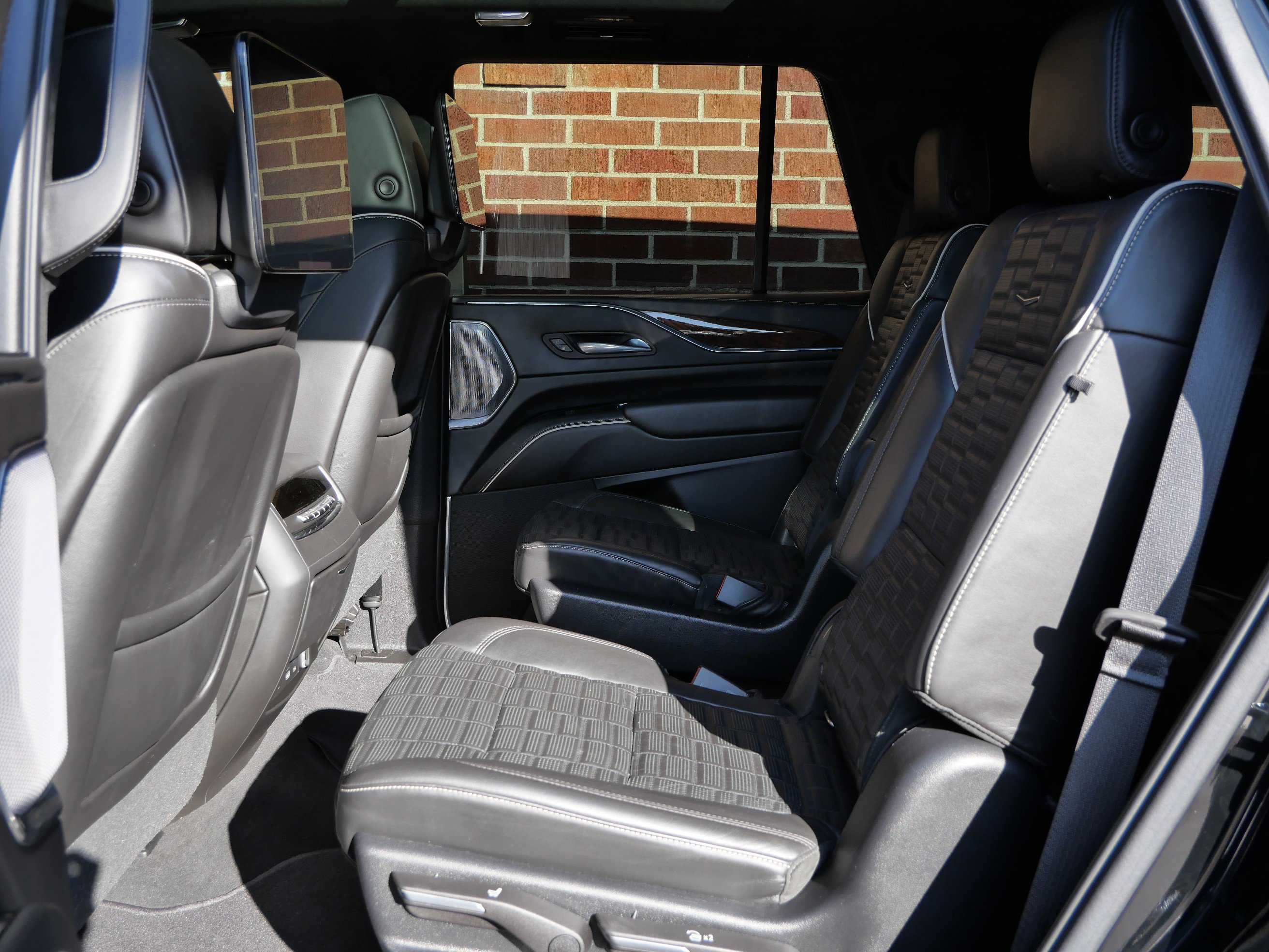 Certified 2021 Cadillac Escalade Sport Platinum image 10