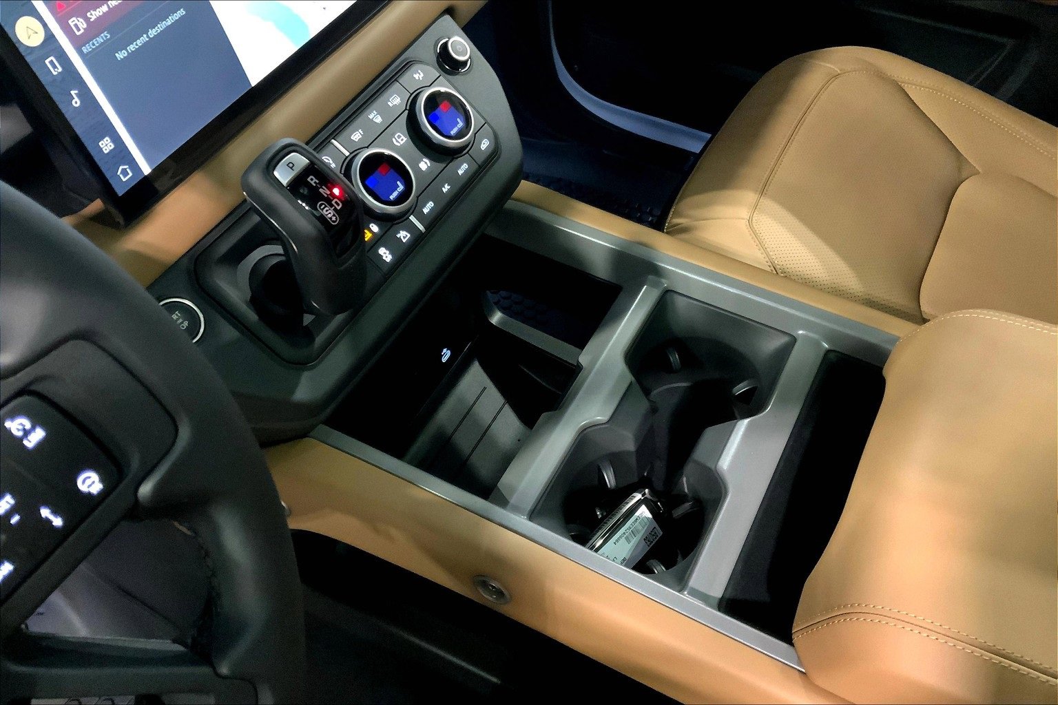 Used 2025 Land Rover Defender 90 V8 image 7