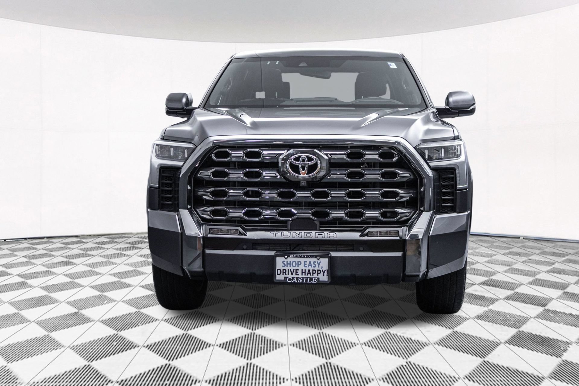 Used 2022 Toyota Tundra Platinum w/ Advanced Package AWD/4WD image 16