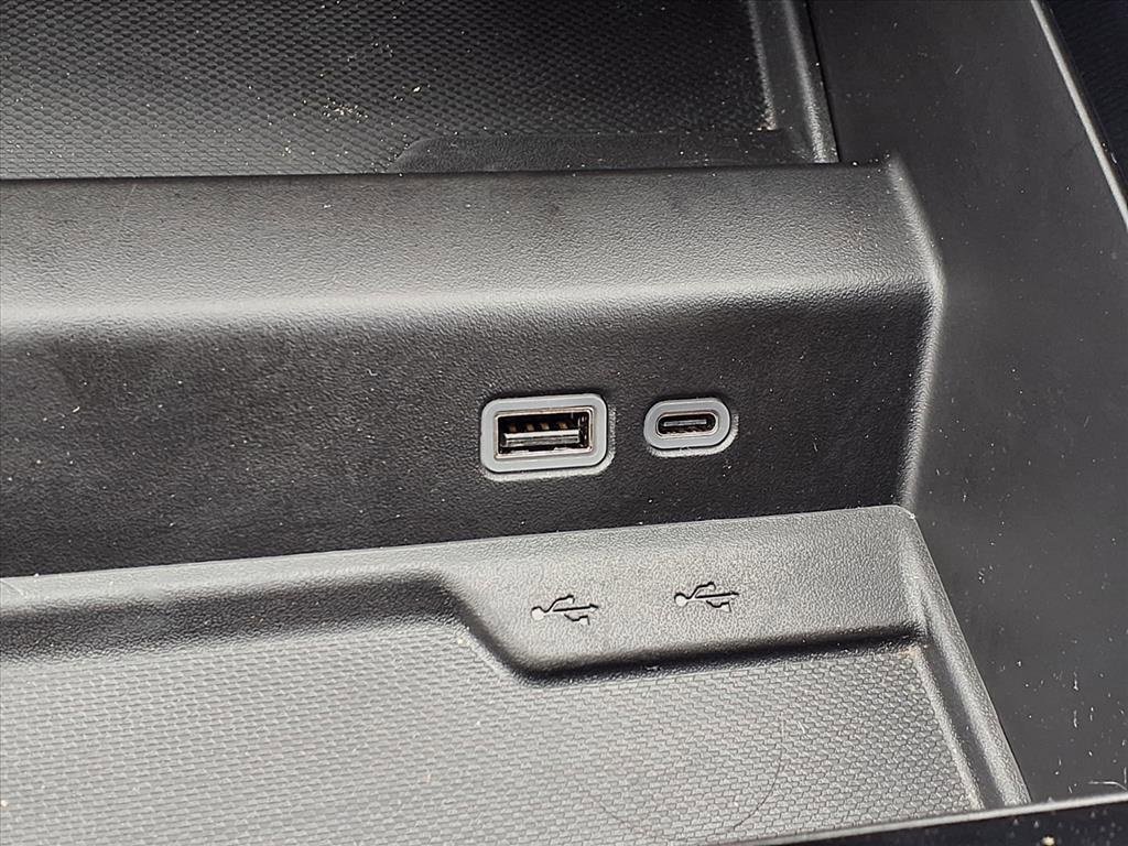 Used 2025 Chevrolet Tahoe LT image 7