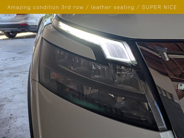 Used 2024 Nissan Pathfinder SV FWD image 10