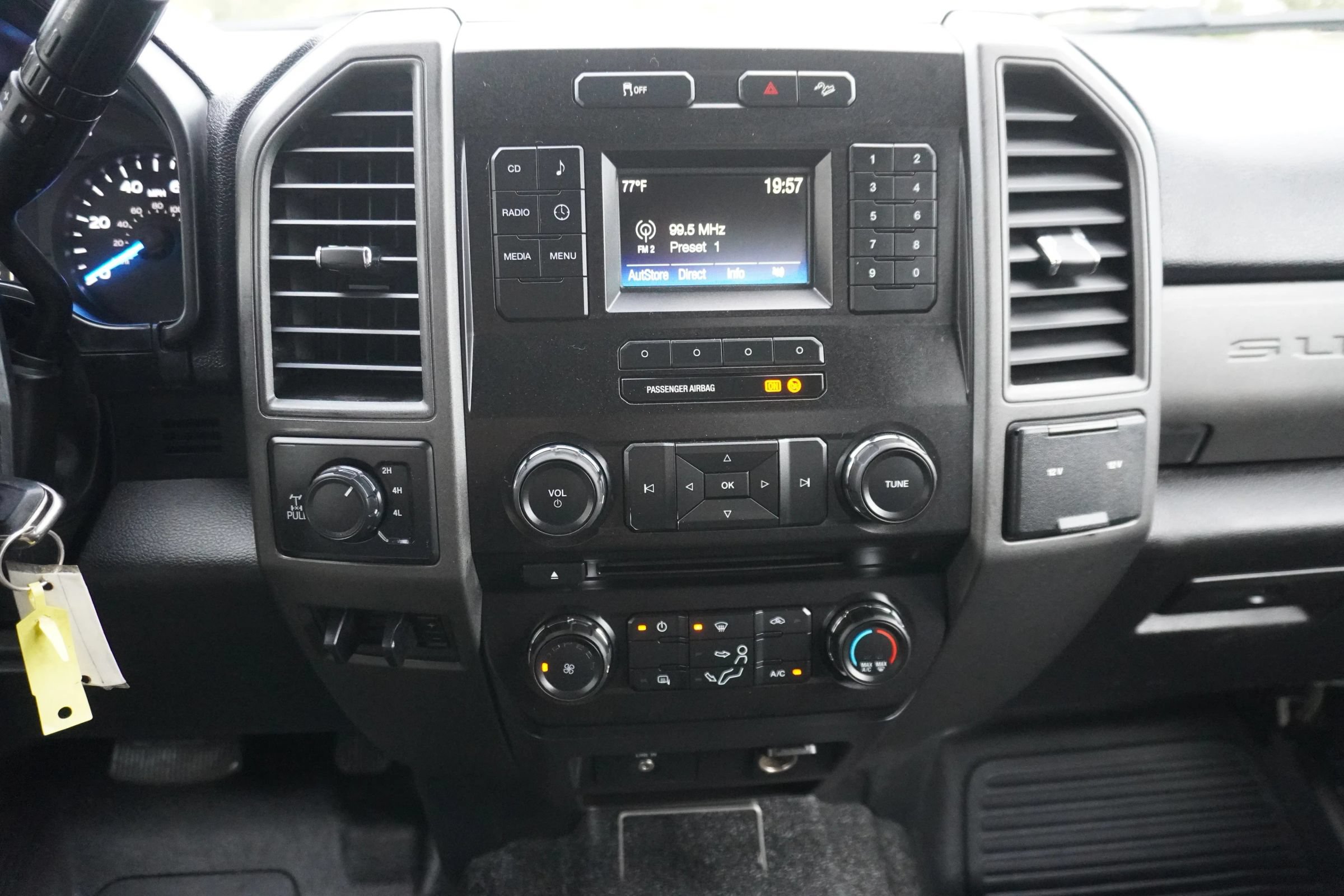 Used 2017 Ford F350 XL AWD/4WD image 22
