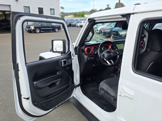 Used 2021 Jeep Wrangler Unlimited Rubicon AWD/4WD image 38